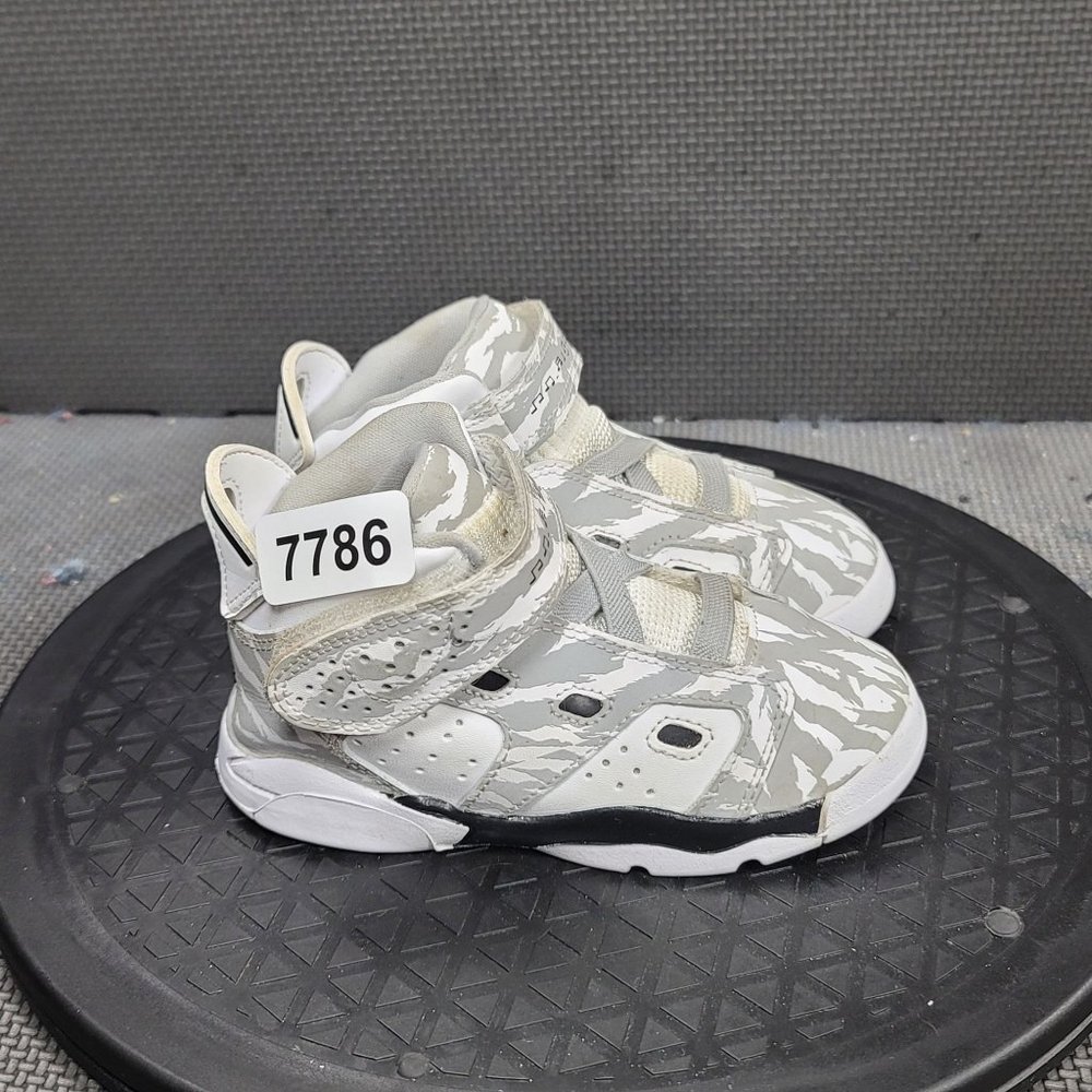 Jordan 6-17-23 Mid Shoes Toddler Sz 8 White Grey Athletic Trainers